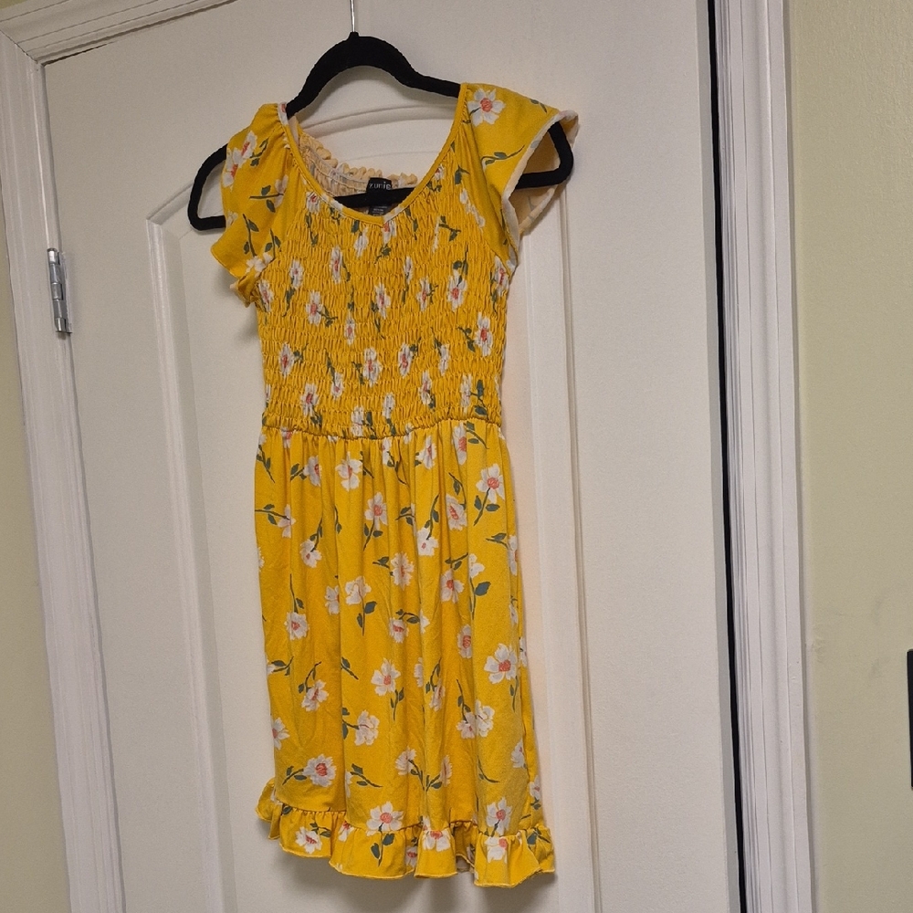 Zunie Yellow Floral Casual Dress